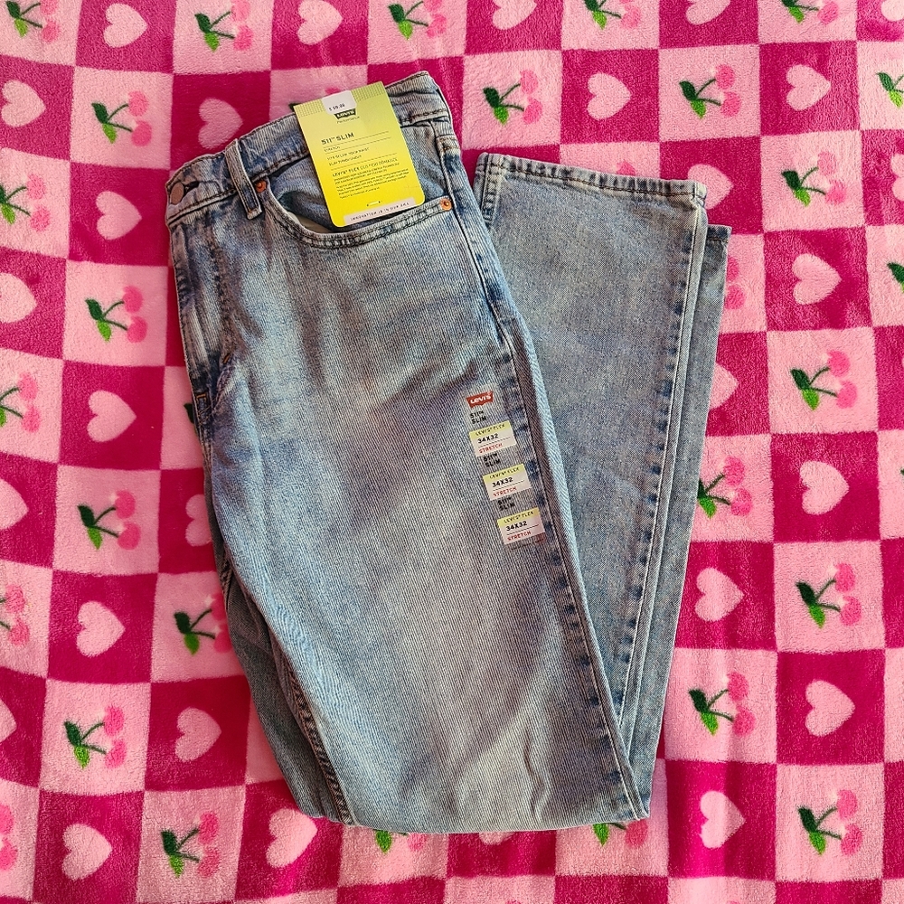 NWT Levi Jeans